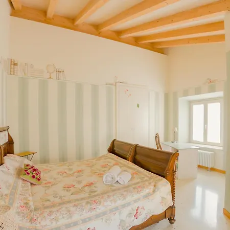 A Casa Di Maria * Côme