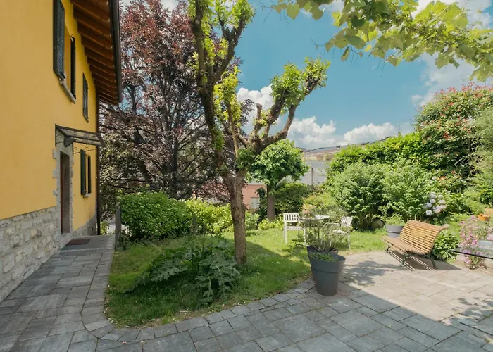 A Casa Di Maria Bed & Breakfast Como